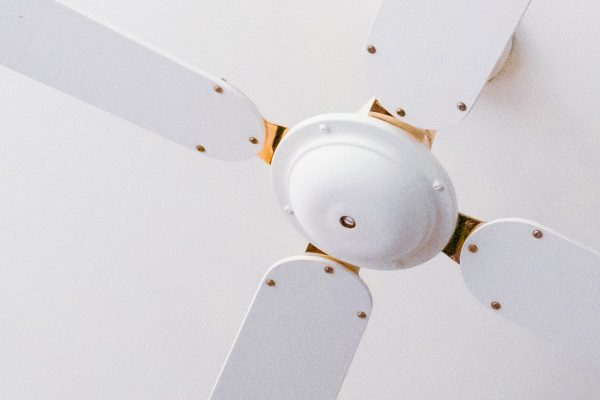 Kracht en stijl: de industriele plafondventilator